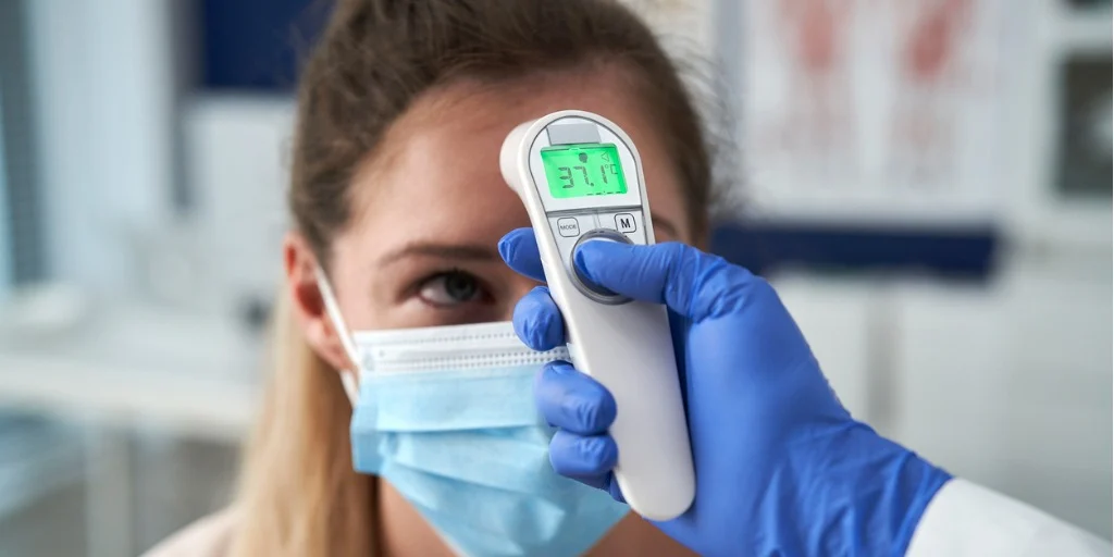 Medical temperature monitoring and healthcare